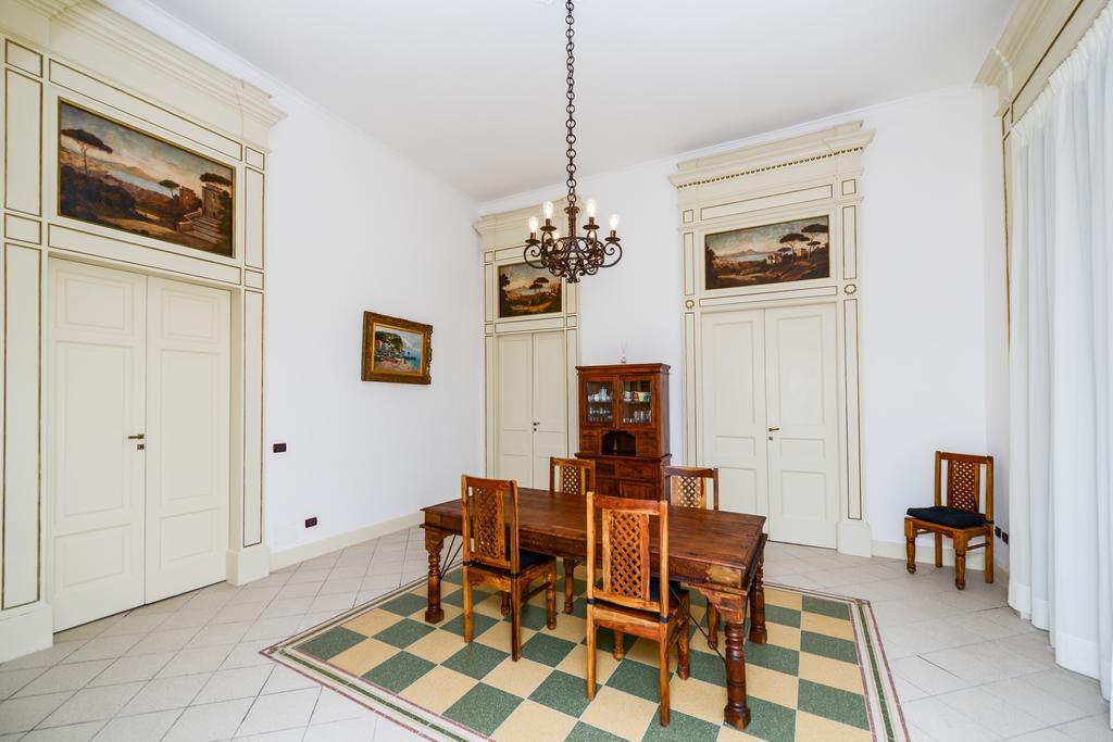 Residenza Santa Chiara Lägenhet Neapel Exteriör bild