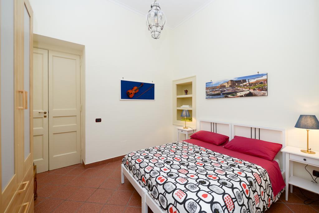 Residenza Santa Chiara Lägenhet Neapel Exteriör bild